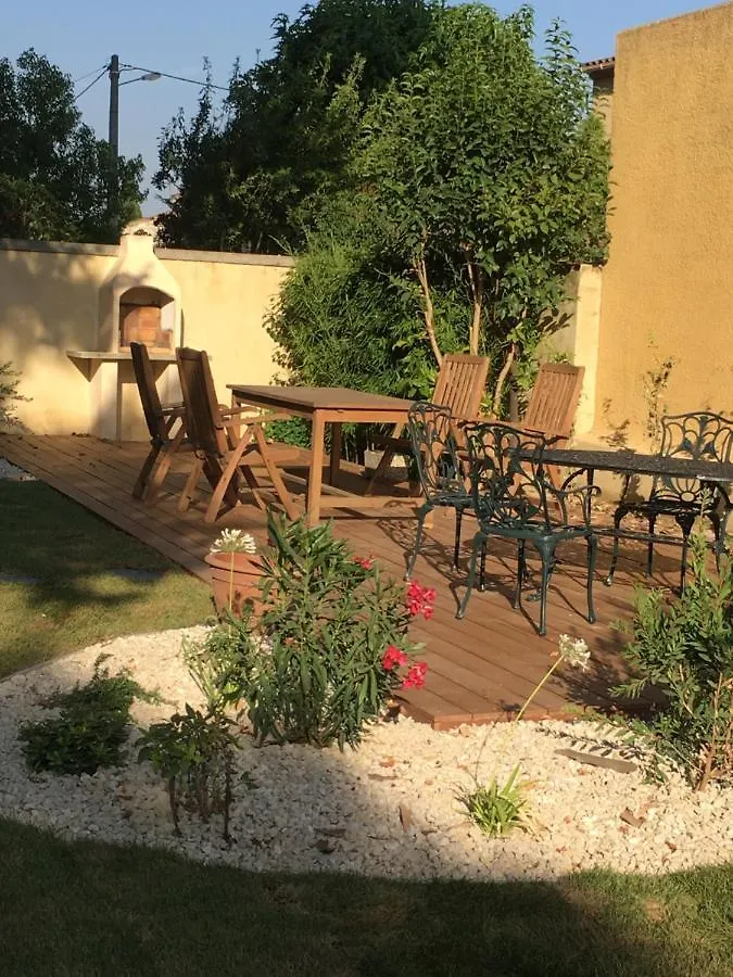 Mas Halcyon Provence Bed & Breakfast Avignon 0*,  France
